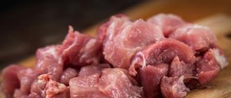 وصفات بيلاف لحم الخنزير اللذيذة والعطرية والمتنوعة في الفرن